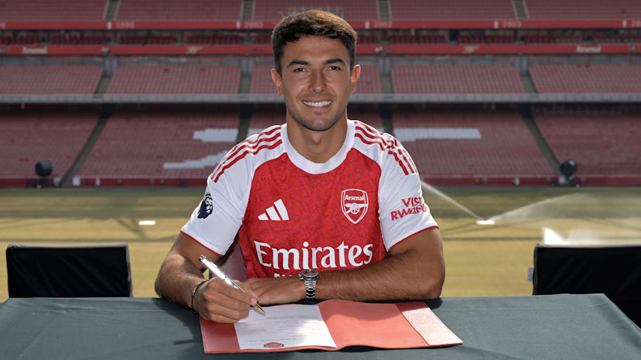 Martín Zubimendi finally completed a long-billed Arsenal transfer. | Stuart MacFarlane/Arsenal FC via Getty Images