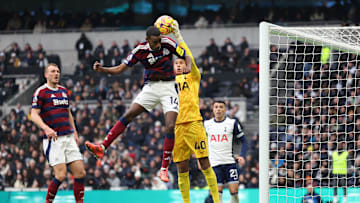 Brandon Austin catches a cross