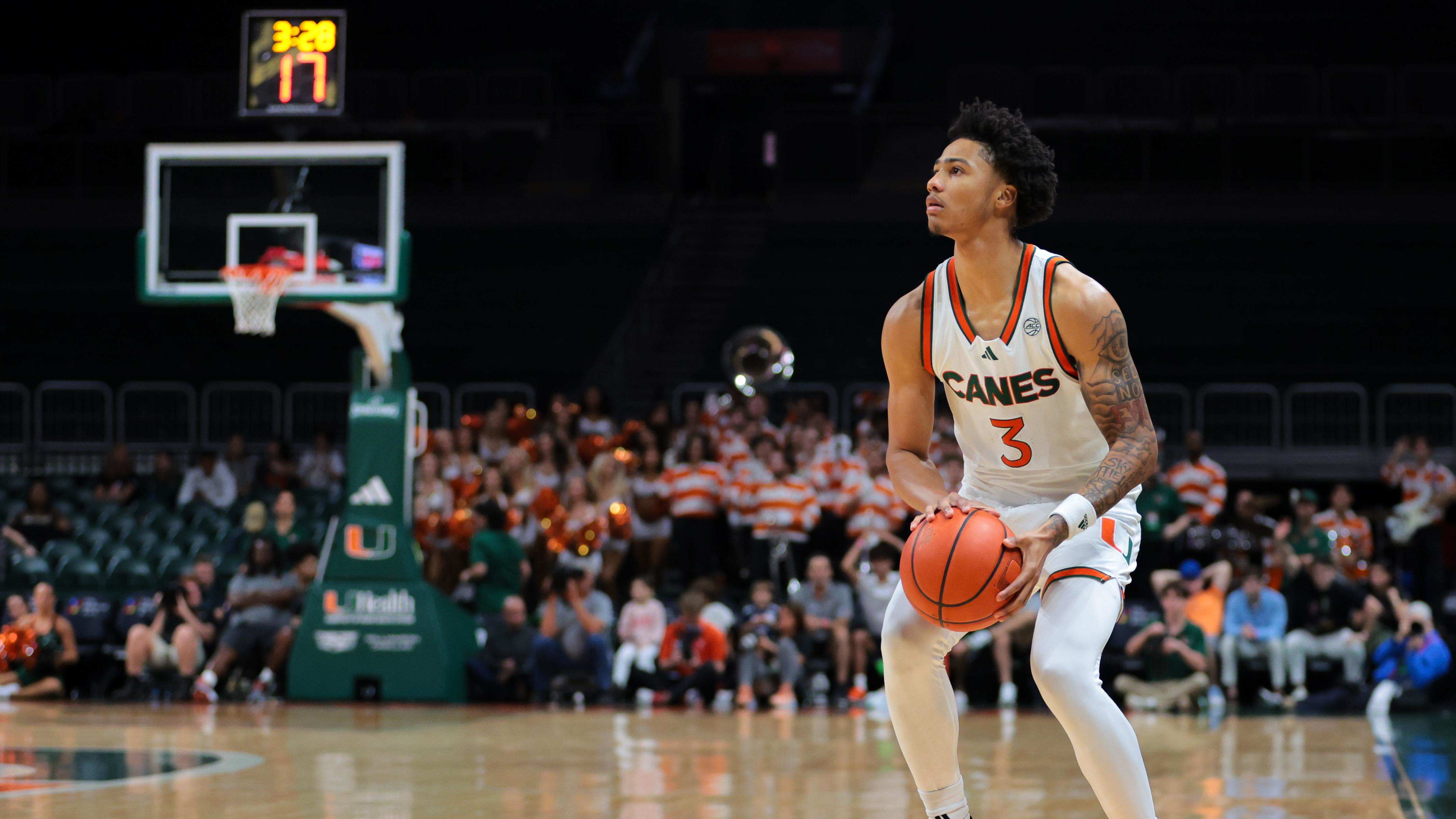 Miami versus number 1 Tennessee Jimmy V Classic : Odds, Series history