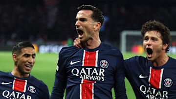 Le PSG est tout près de la première place.
