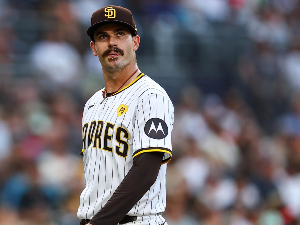 Blockbuster Trade Idea Lands Padres Gold Glove Outfielder, Pitcher for Dylan  Cease