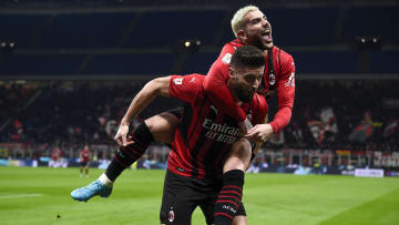 Olivier Giroud e Theo Hernandez