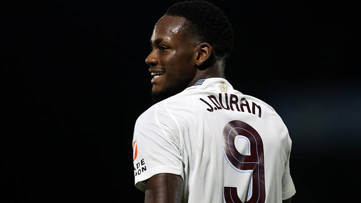 Wycombe Wanderers v Aston Villa - Carabao Cup Third Round