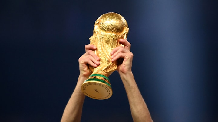 Wer schnappt sich im Sommer den goldenen WM-Pokal?