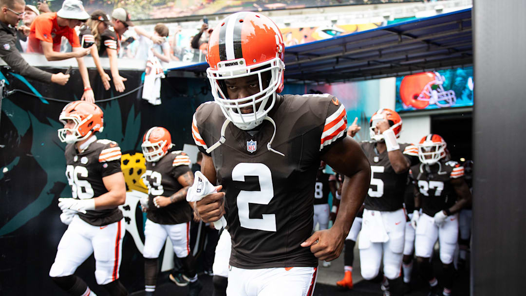 Sep 15, 2024; Jacksonville, Florida, USA;  Cleveland Browns wide receiver Amari Cooper (2) runs onto the field before a game against the Jacksonville Jaguars at EverBank Stadium. Mandatory Credit: Jeremy Reper-Imagn Images
