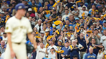 Division Series - Chicago Cubs v Milwaukee Brewers - Game Two