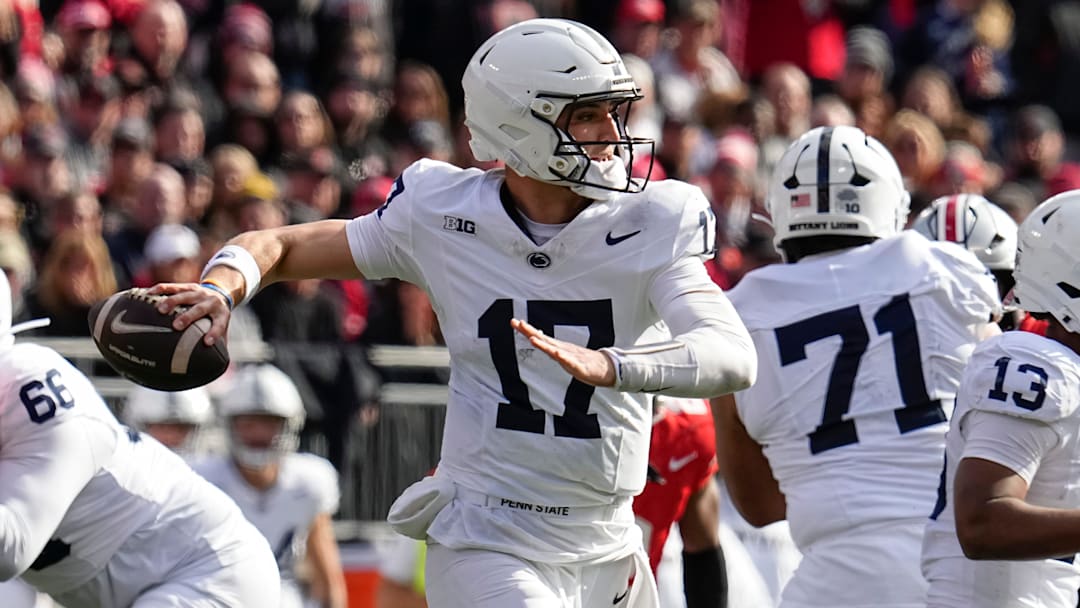 Penn State Nittany Lions quarterback Ethan Grunkemeyer (17) looks to throw against the Ohio State Buckeyes at Ohio Stadium.