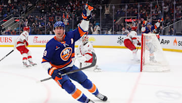 Carolina Hurricanes v New York Islanders