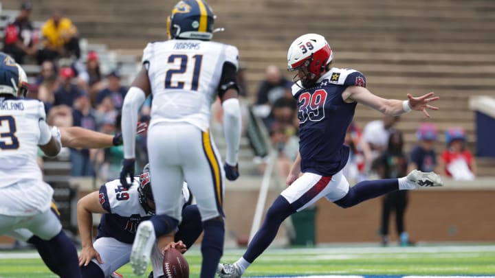 Mar 31, 2024; Houston, TX, USA; Houston Roughnecks kicker J.J. Molson (39) kicks a 55-yard field goal in the second quarter of a game against the Memphis Showboats at Rice Stadium. Mandatory Credit: Joseph Buvid-USA TODAY Sports