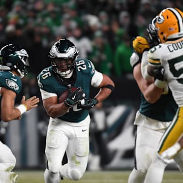 The Packers and Eagles are scheduled to face off in Monday Night Football in Week 10.