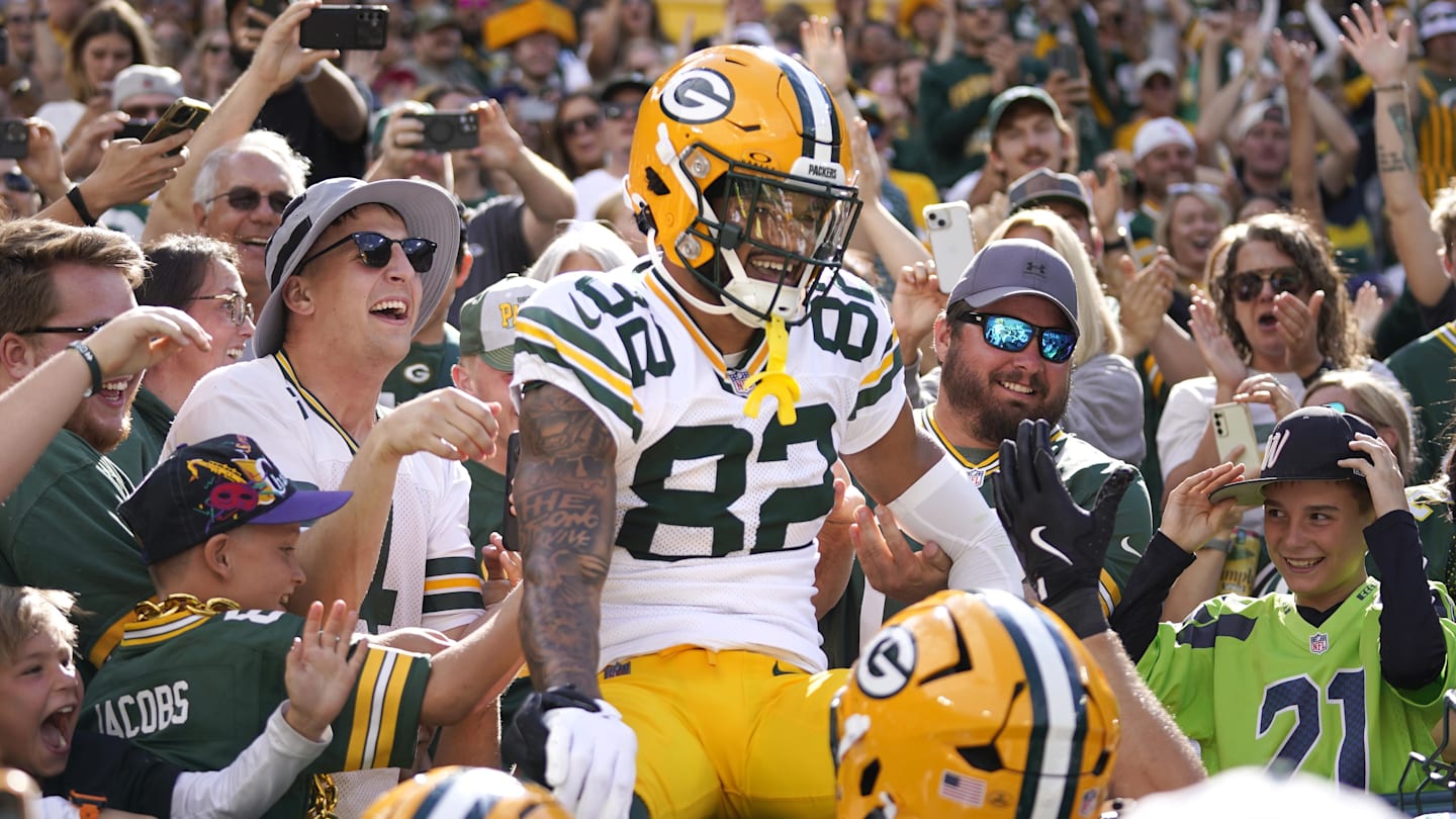 Seahawks, Packers Play Preseason Opener in Green Bay