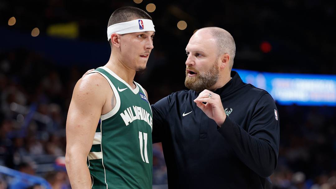 Oct 7, 2026; Oklahoma City, Oklahoma, USA; Milwaukee Bucks head coach Taylor Jenkins talks to Milwaukee Bucks guard Tyler Herro (11) during the second half of a preseason game at Paycom Center. Mandatory Credit: Alonzo Adams-Imagn Images