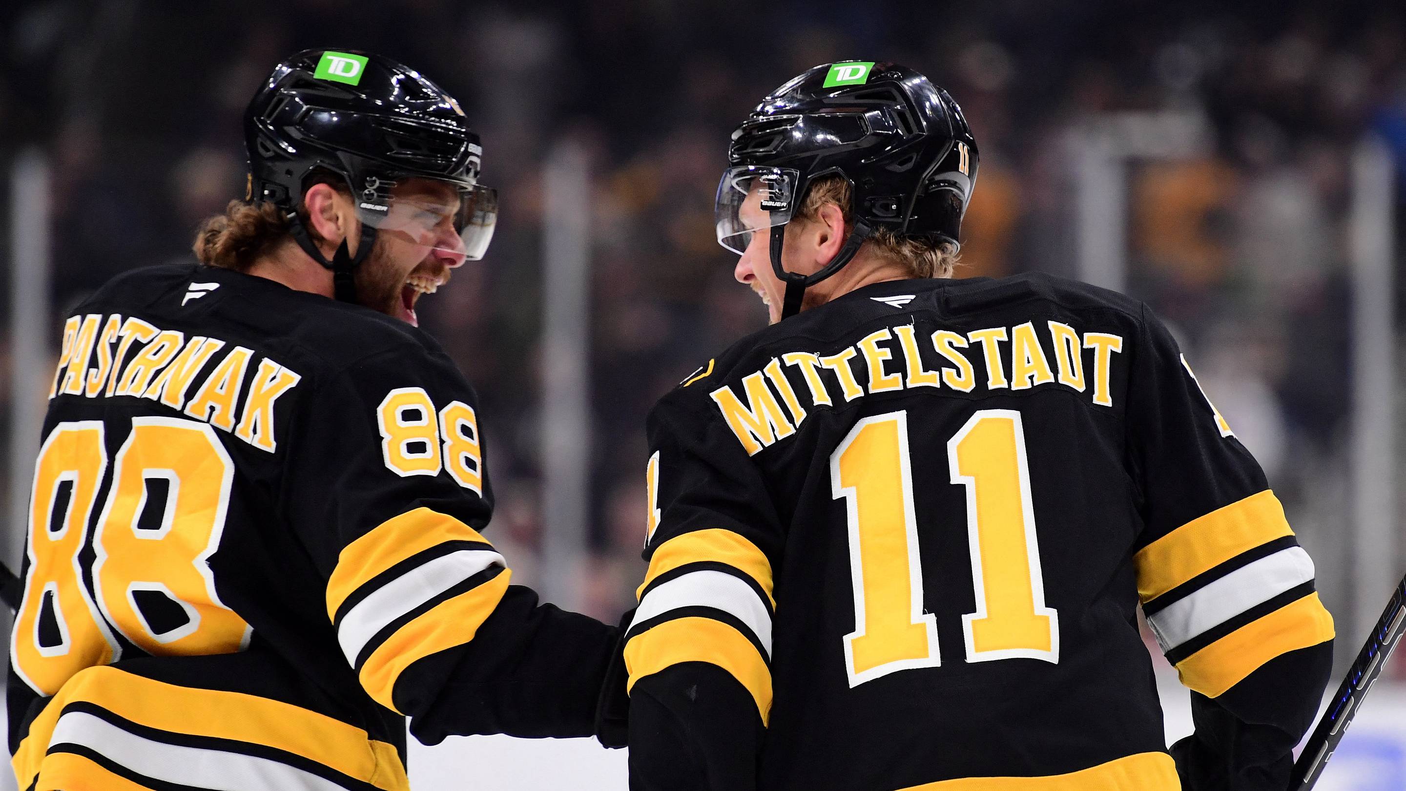 Bruins Bounce Back With Dominant Win Over Predators