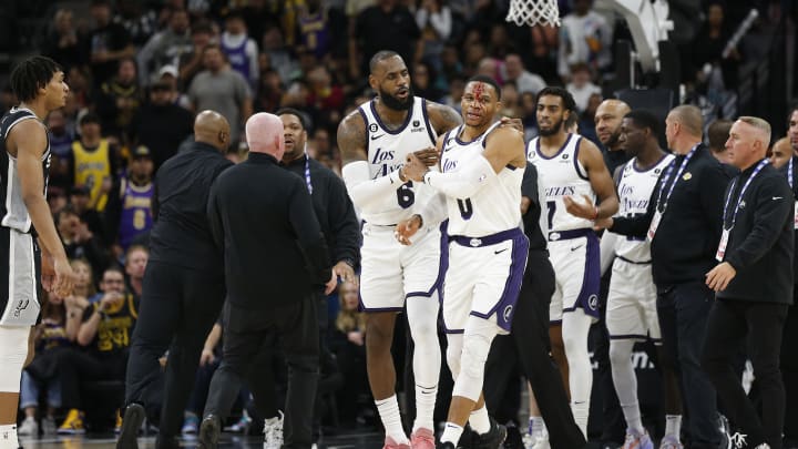 Russell Westbrook aportó 11 puntos en el triunfo de Lakers ante Spurs