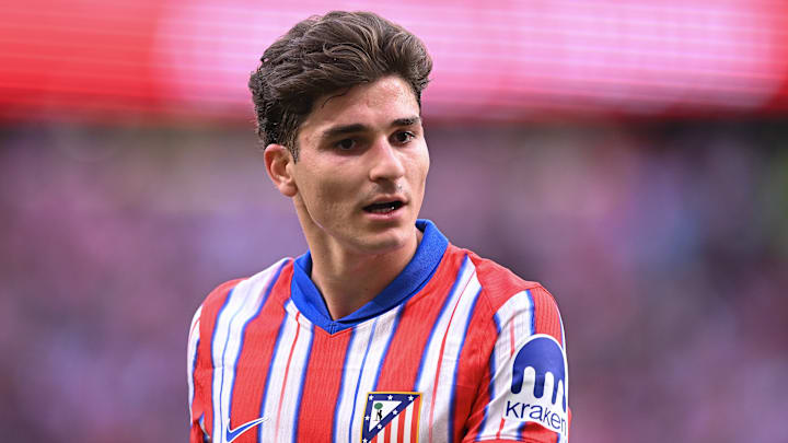 Julian Alvarez pourrait quitter l'Atlético de Madrid. Julian Alvarez pourrait quitter l'Atlético de Madrid.