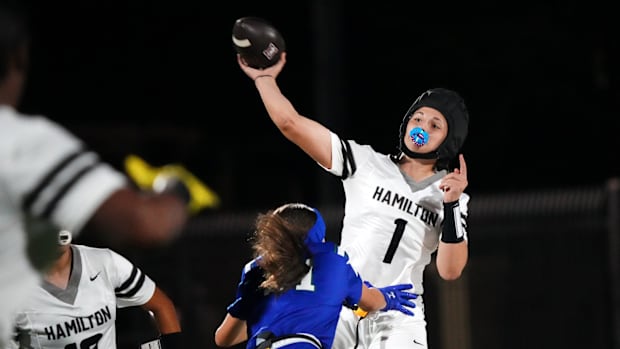Hamilton quarterback Marlie Phillips (1) throws the ball at Xavier Preparatory High School in Phoenix on Sept. 17, 2024.
