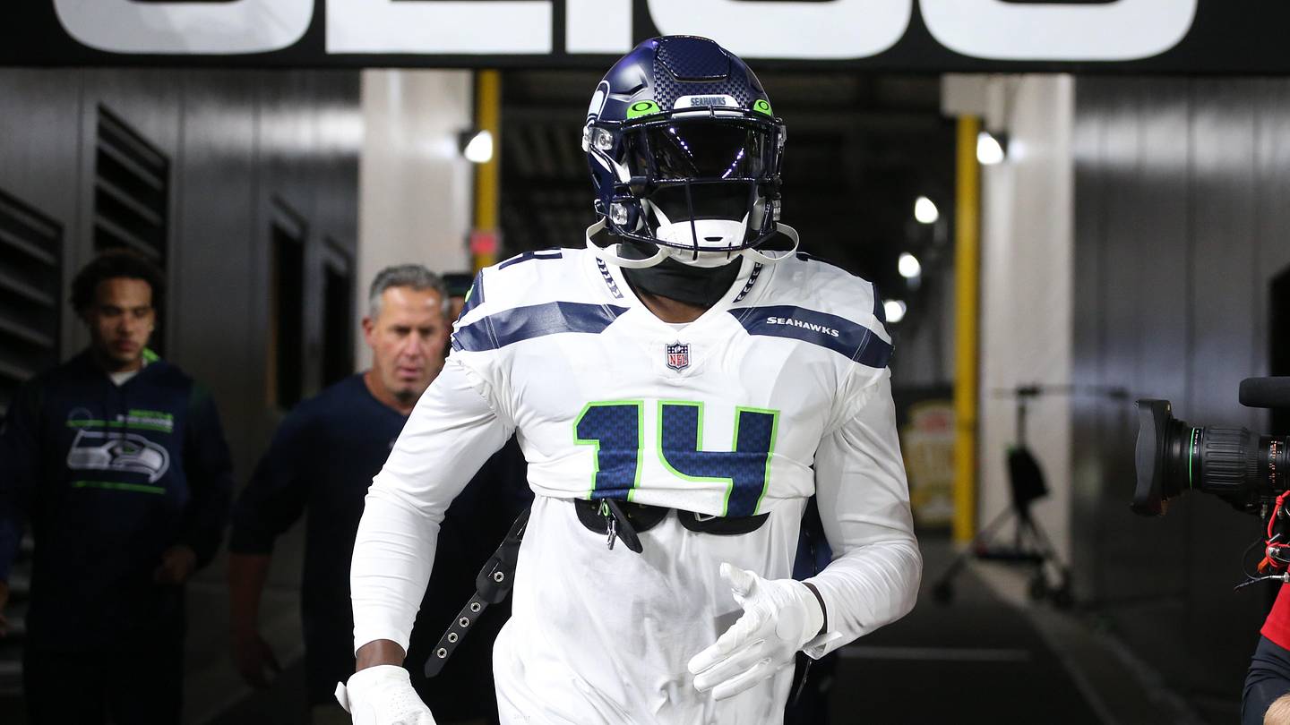 DK Metcalf Trade Rumors Heating Up Ahead of Draft
