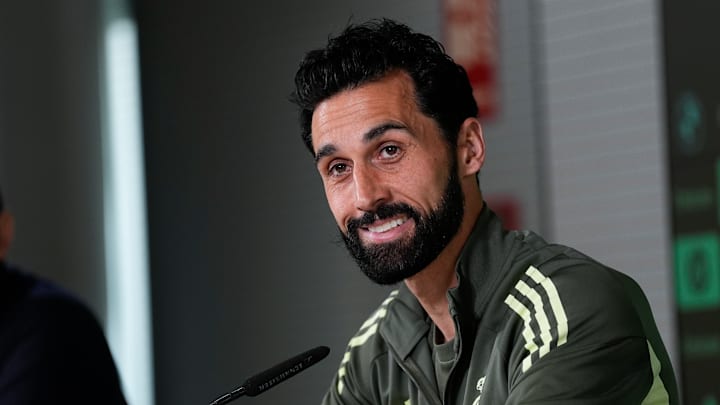 Álvaro Arbeloa porte chance au Real Madrid. Álvaro Arbeloa porte chance au Real Madrid.