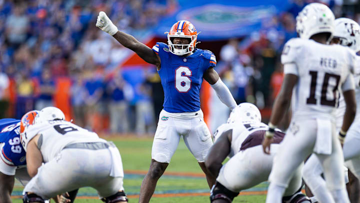 Sep 14, 2024; Gainesville, Florida, USA; Florida Gators linebacker Shemar James (6) gestures before the snap against the Texas A&M Aggies during the first half at Ben Hill Griffin Stadium. Mandatory Credit: Matt Pendleton-Imagn Images