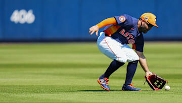 Jose Altuve will primarily play in left field in 2025 according to Houston Astros manager Joe Espada.