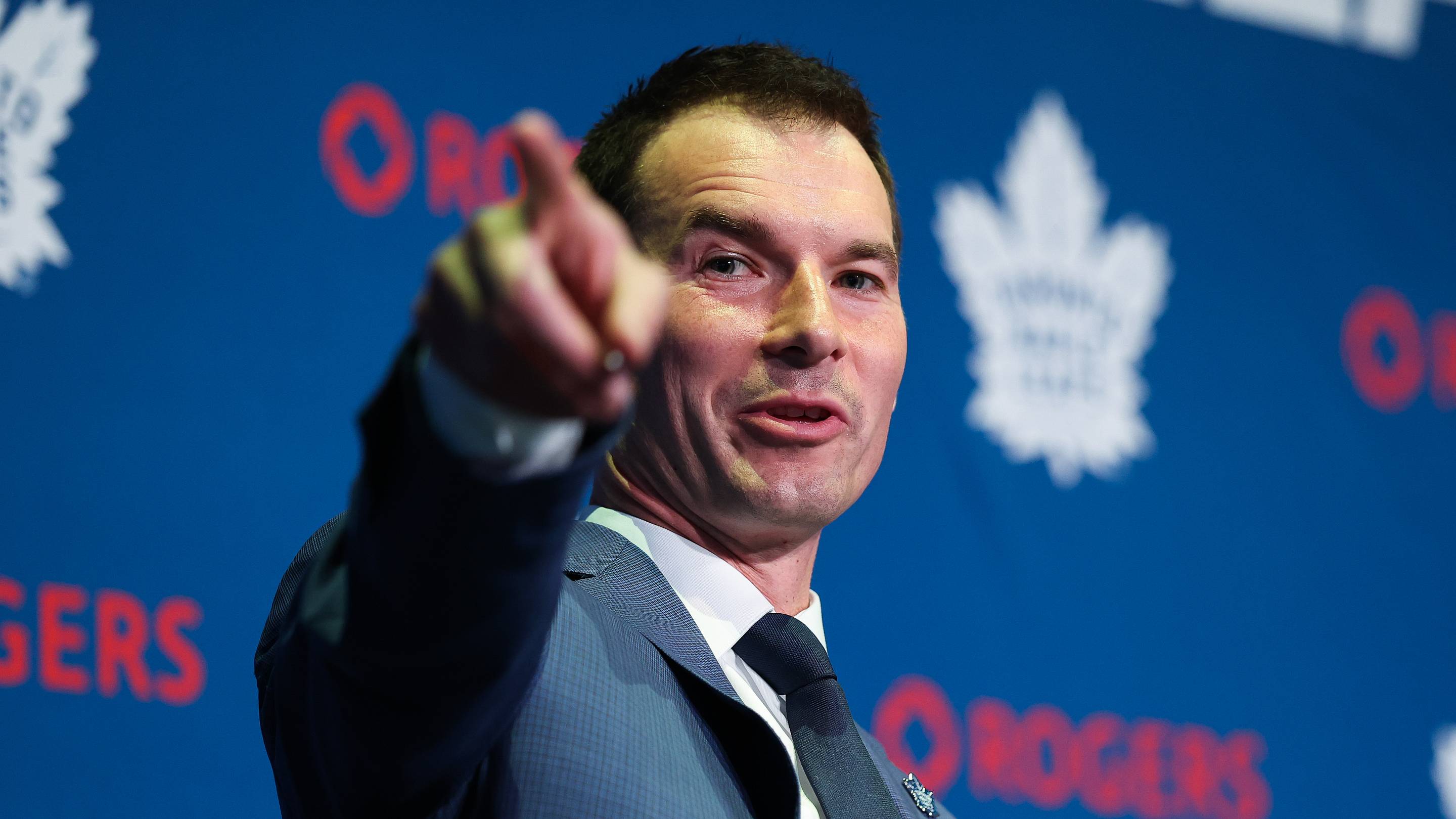 Maple Leafs dodged a costly mistake with Connor Hellebuyck