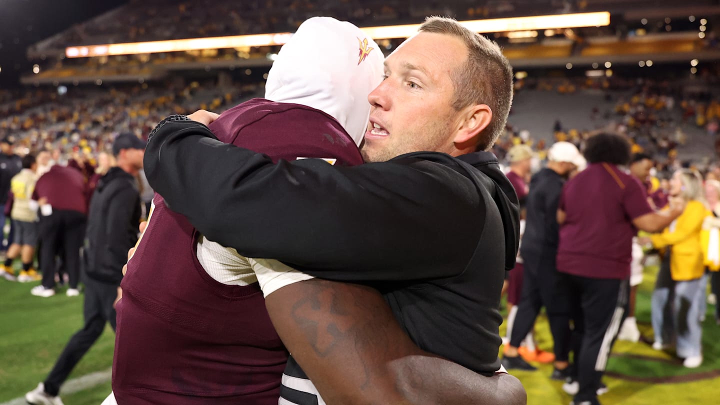 Sun Devil HC Kenny Dillingham 向場外足球工作人員贈送 20 萬美元獎金
