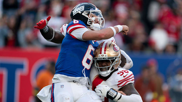New York Giants quarterback Jaxson Dart (6) throws the ball away to avoid a sack during a week 9 game between New York Giants and San Francisco 49ers at MetLife Stadium on Sunday, Nov. 2, 2025.