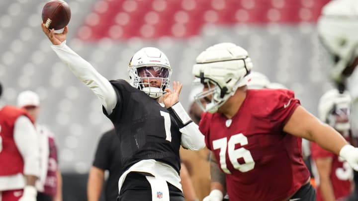 Arizona Cardinals quarterback Kyler Murray (1) throws the ball during training camp at State Farm Stadium on Aug 6, 2024, in Glendale, Ariz.