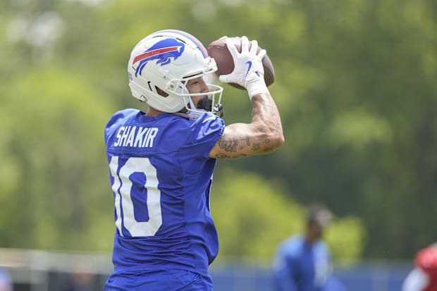 Buffalo Bills wide receiver Khalil Shakir makes a catch during Minicamp at Highmark Stadium.