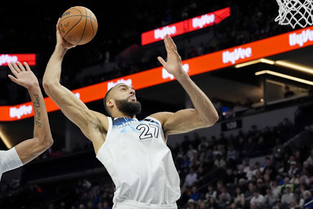 Minnesota Timberwolves center Rudy Gobert (27)