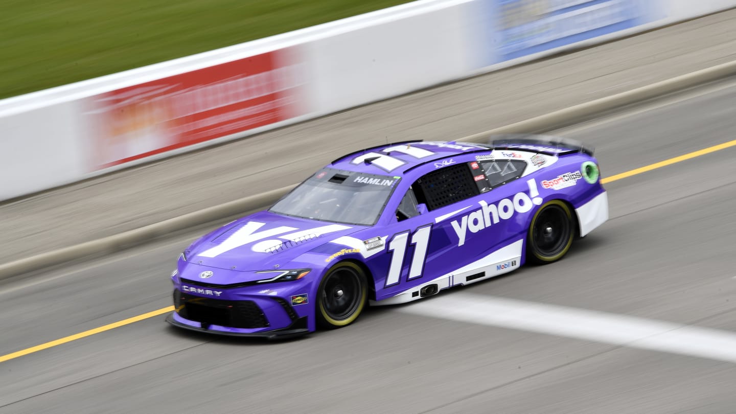 NASCAR: Full Michigan starting lineup after qualifying rainout