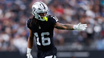 Tennessee Titans v Las Vegas Raiders