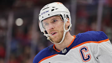 Edmonton Oilers v Chicago Blackhawks