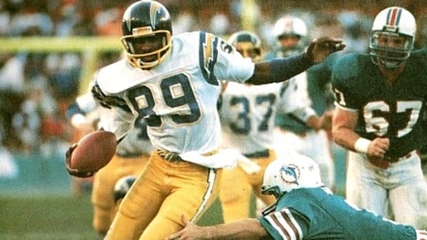 Wide receiver Wes Chandler (89) starred for both the New Orleans Saints and San Diego Chargers in his NFL career 
