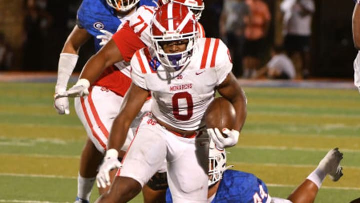 Jordon Davison (0) rushed for three touchdowns in Mater Dei's 40-18 win over Santa Margarita. 