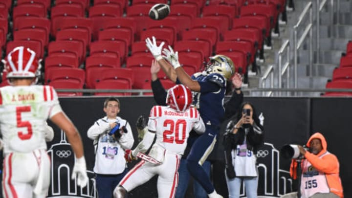 Mater Dei and St. John Bosco battled for the 2023 CIF Division I championship game at the LA Memorial Coliseum. As always the game was up for grabs, though the Monarchs won this won going away, 35-7, about six weeks after St. John Bosco shutout Mater Dei, 28-0. Anything can happen even with host Braves being the big favorite Friday at home Mater Dei and St. John Bosco battled for the 2023 CIF Division I championship game at the LA Memorial Coliseum. As always the game was up for grabs, though the Monarchs won this won going away, 35-7, about six weeks after St. John Bosco shutout Mater Dei, 28-0. Anything can happen even with host Braves being the big favorite Friday at home