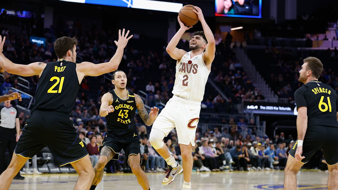 Cleveland Cavaliers v Golden State Warriors