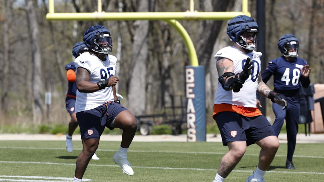 May 9, 2025; Lake Forest, IL, USA; Chicago Bears defensive line Shemar Turner (95) warms up during the Rookie Minicamp at Halas Hall. Mandatory Credit: Kamil Krzaczynski-Imagn Images