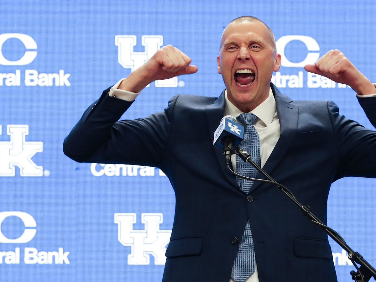Big Blue Heaven: Mark Pope's Quest to Give Kentucky Basketball Back to the Fans