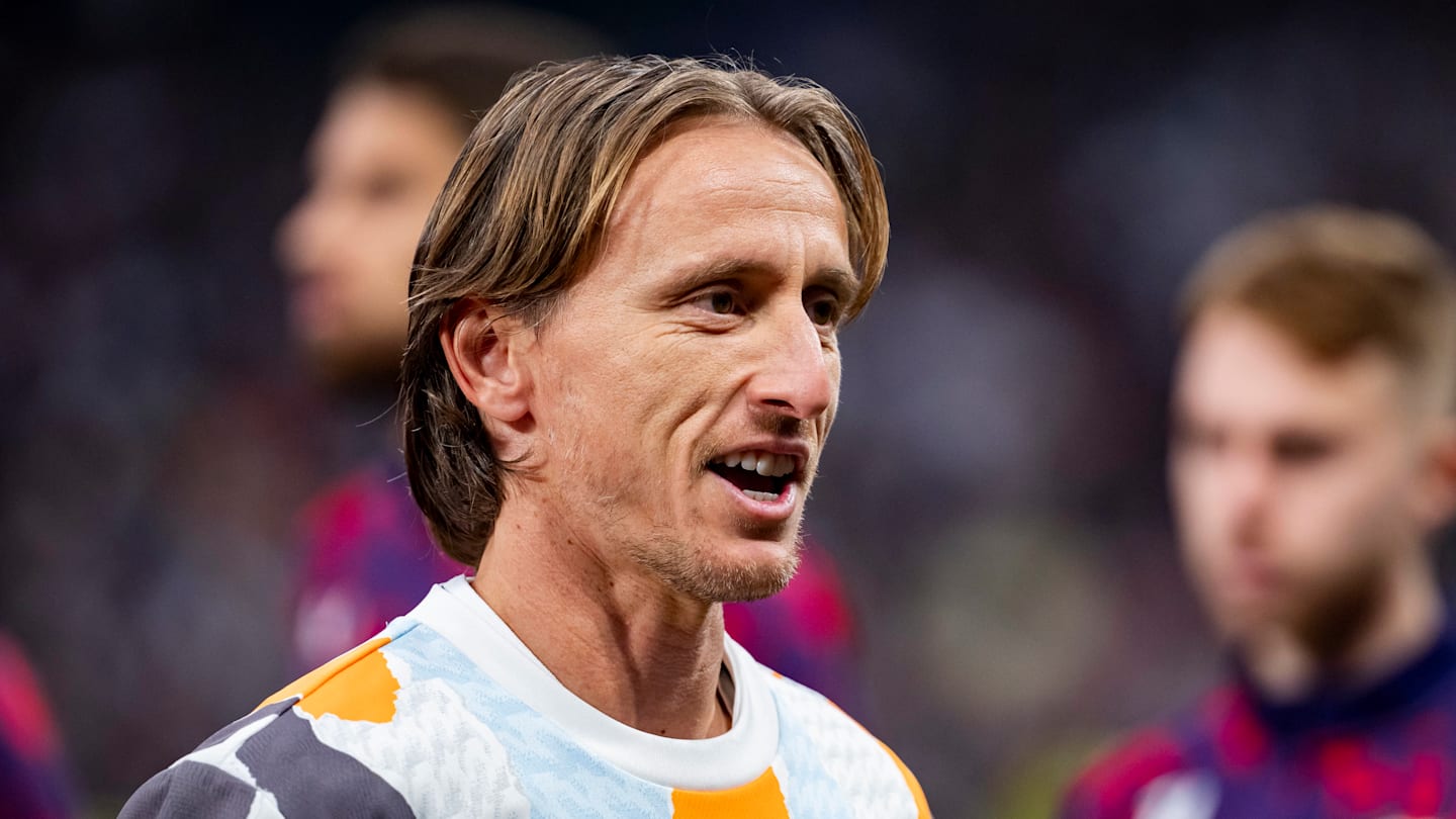 Luka Modric Pronto para Marcar Históricos 561 Jogos com o Real Madrid