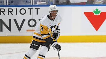 Pittsburgh Penguins v Toronto Maple Leafs
