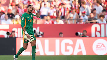 Girona goalkeeper Paulo Gazzaniga had 30 minutes to forget against Rayo Vallecano.