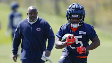 May 9, 2025; Lake Forest, IL, USA; Chicago Bears running back Kyle Monangai (25) runs with the ball during the Rookie Minicamp at Halas Hall. Mandatory Credit: Kamil Krzaczynski-Imagn Images