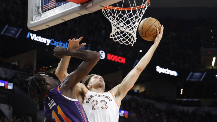 Phoenix Suns v San Antonio Spurs