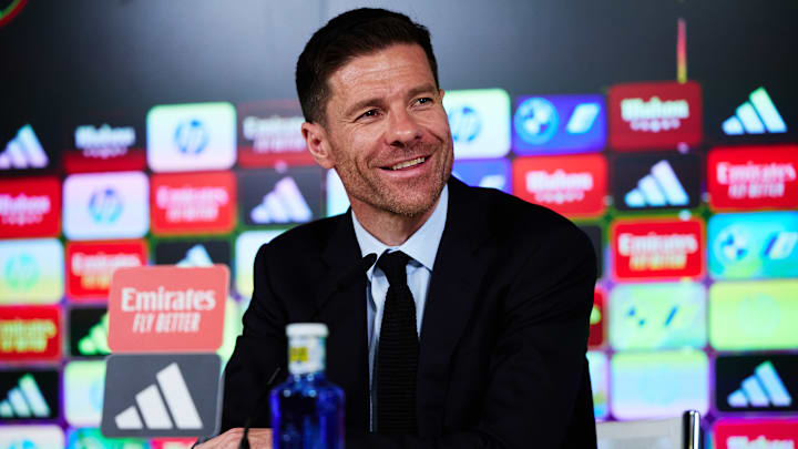 Xabi Alonso bei seiner Vorstellung als Real-Trainer Xabi Alonso bei seiner Vorstellung als Real-Trainer