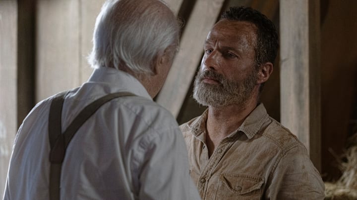 Scott Wilson as Hershel Greene, Andrew Lincoln as Rick Grimes - The Walking Dead _ Season 9, Episode 5 