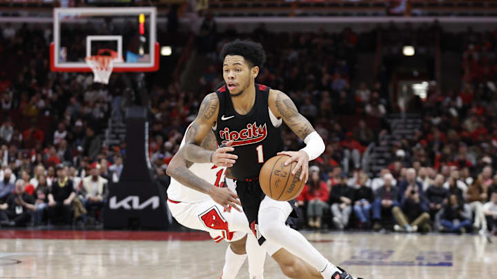 Mar 18, 2024; Chicago, Illinois, USA; Portland Trail Blazers guard Anfernee Simons (1) drives to the basket against the Chicago Bulls during the second half at United Center. Mandatory Credit: Kamil Krzaczynski-Imagn Images Mar 18, 2024; Chicago, Illinois, USA; Portland Trail Blazers guard Anfernee Simons (1) drives to the basket against the Chicago Bulls during the second half at United Center. Mandatory Credit: Kamil Krzaczynski-Imagn Images