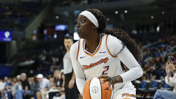 Aug 3, 2025; Chicago, Illinois, USA; Phoenix Mercury guard Kahleah Copper (2) drives to the basket against the Chicago Sky during the first half at Wintrust Arena. Mandatory Credit: Kamil Krzaczynski-Imagn Images Aug 3, 2025; Chicago, Illinois, USA; Phoenix Mercury guard Kahleah Copper (2) drives to the basket against the Chicago Sky during the first half at Wintrust Arena. Mandatory Credit: Kamil Krzaczynski-Imagn Images