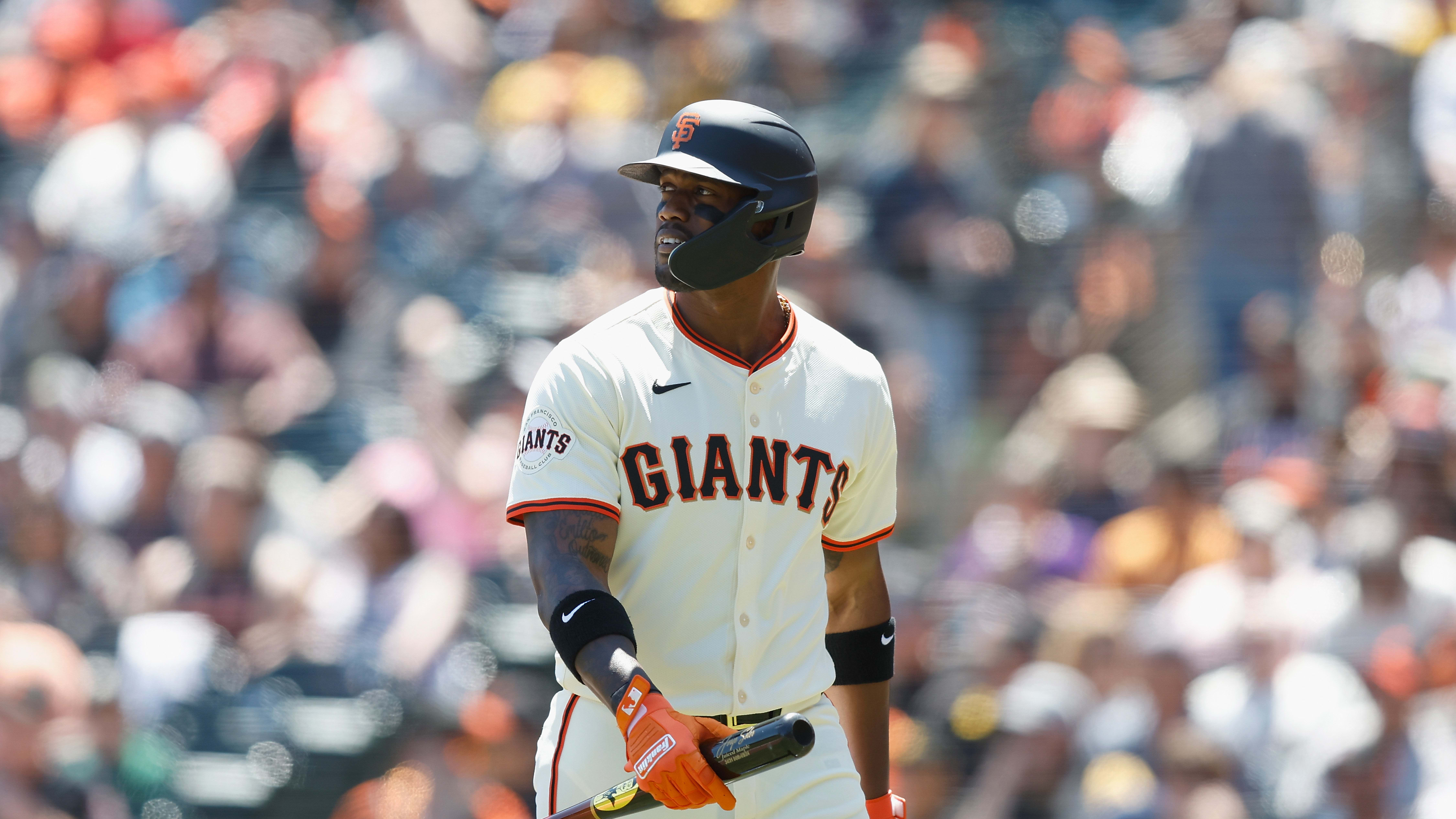 SF Giants make a flurry of roster moves ahead of Friday's game
