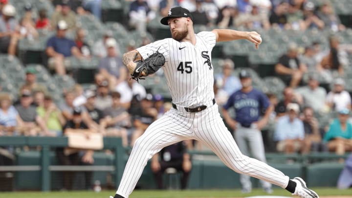 Jul 28, 2024; Chicago, Illinois, USA; Chicago White Sox starting pitcher Garrett Crochet (45) delivers a pitch against the Seattle Mariners during the first inning at Guaranteed Rate Field. Mandatory Credit: Kamil Krzaczynski-USA TODAY Sports